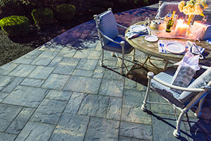 How To Set Up a Romantic Outdoor Dinner for Two