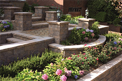 Using Landscaping and Hardscaping to Create the Perfect Outdoor Space