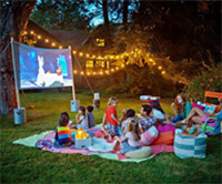 DIY Outdoor Movie Night